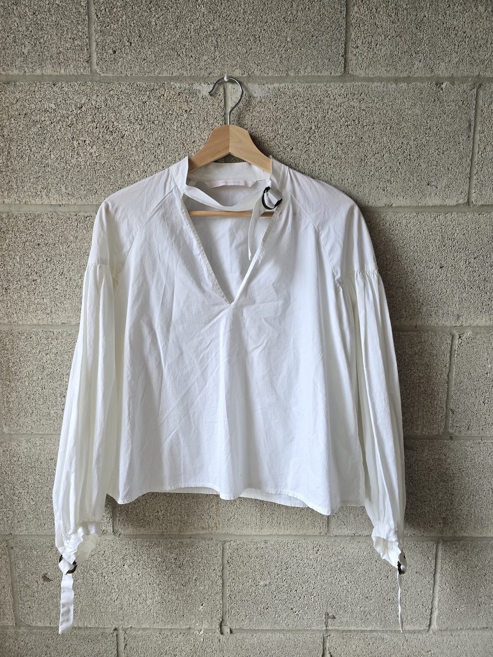 Zara White V-Neck Balloon Sleeve Blouse